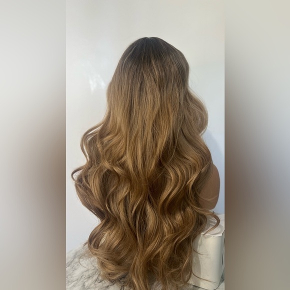 Balayage dark Roots Medium ash Blonde with bangs Wig 22 Inch - Picture 3 of 5